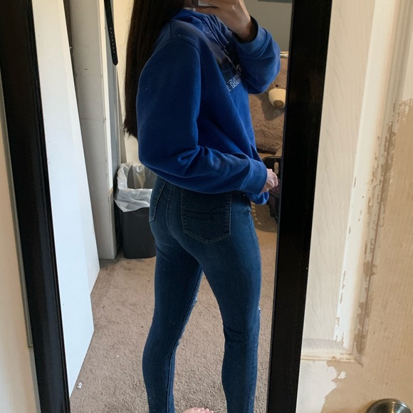 American Eagle high waisted distressed jeans - Picture 5 of 5